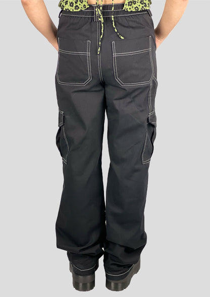 CONTRASTING STITCH CARGO PANTS