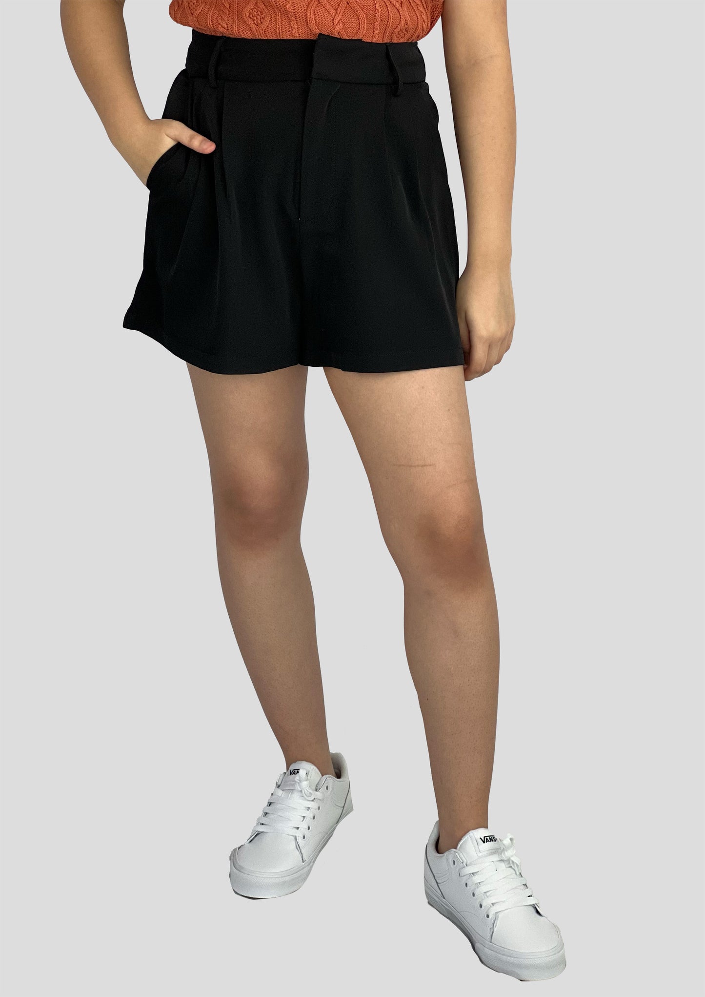 BLACK KALLIE SHORTS