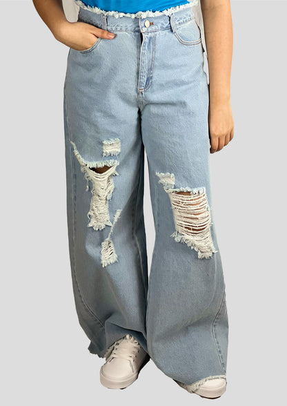 DISTRESSED WIDE JEAN