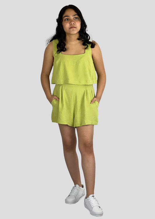 GREEN MINIMALIST FLUTTER SHORTS