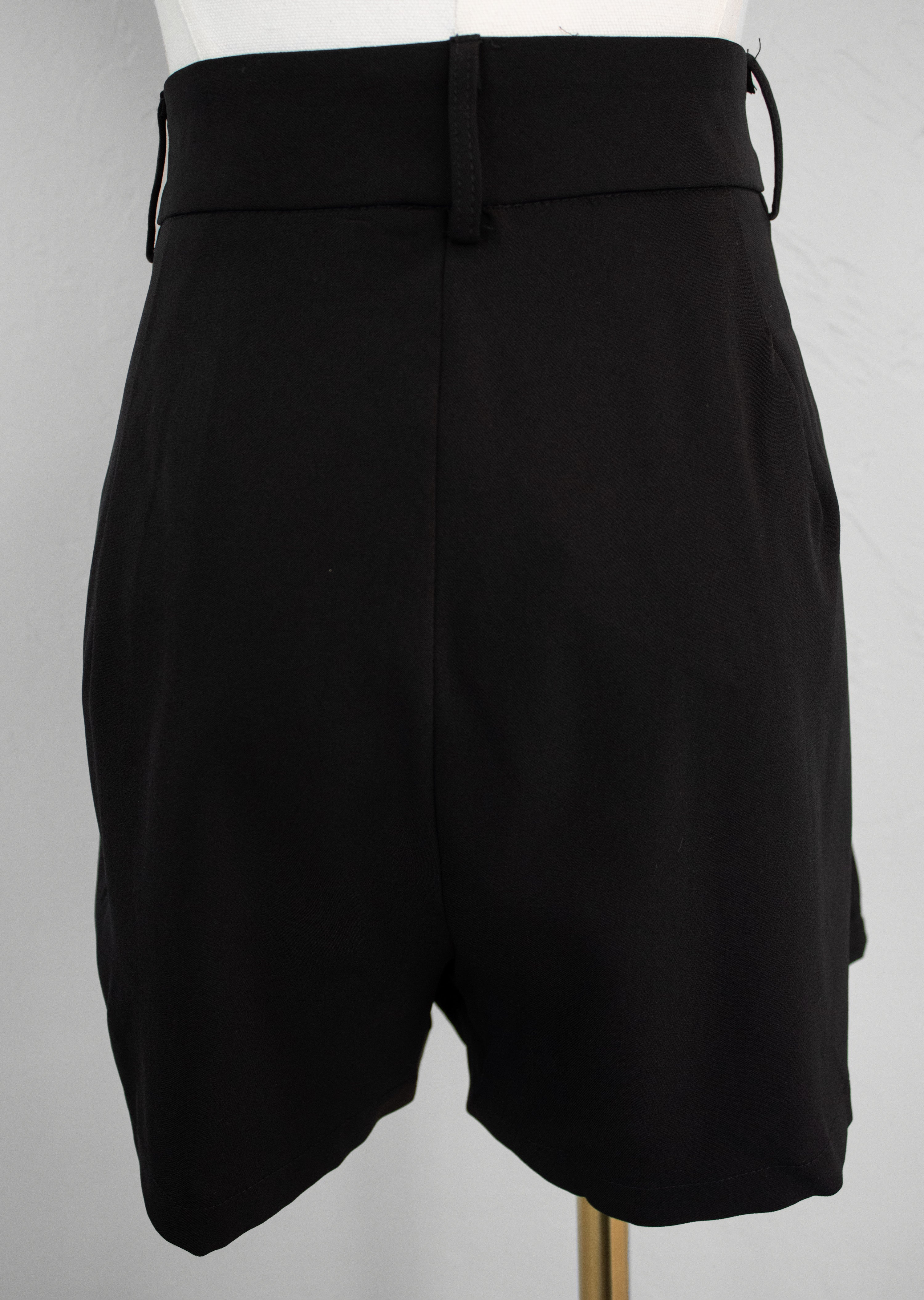 Black Kallie Shorts