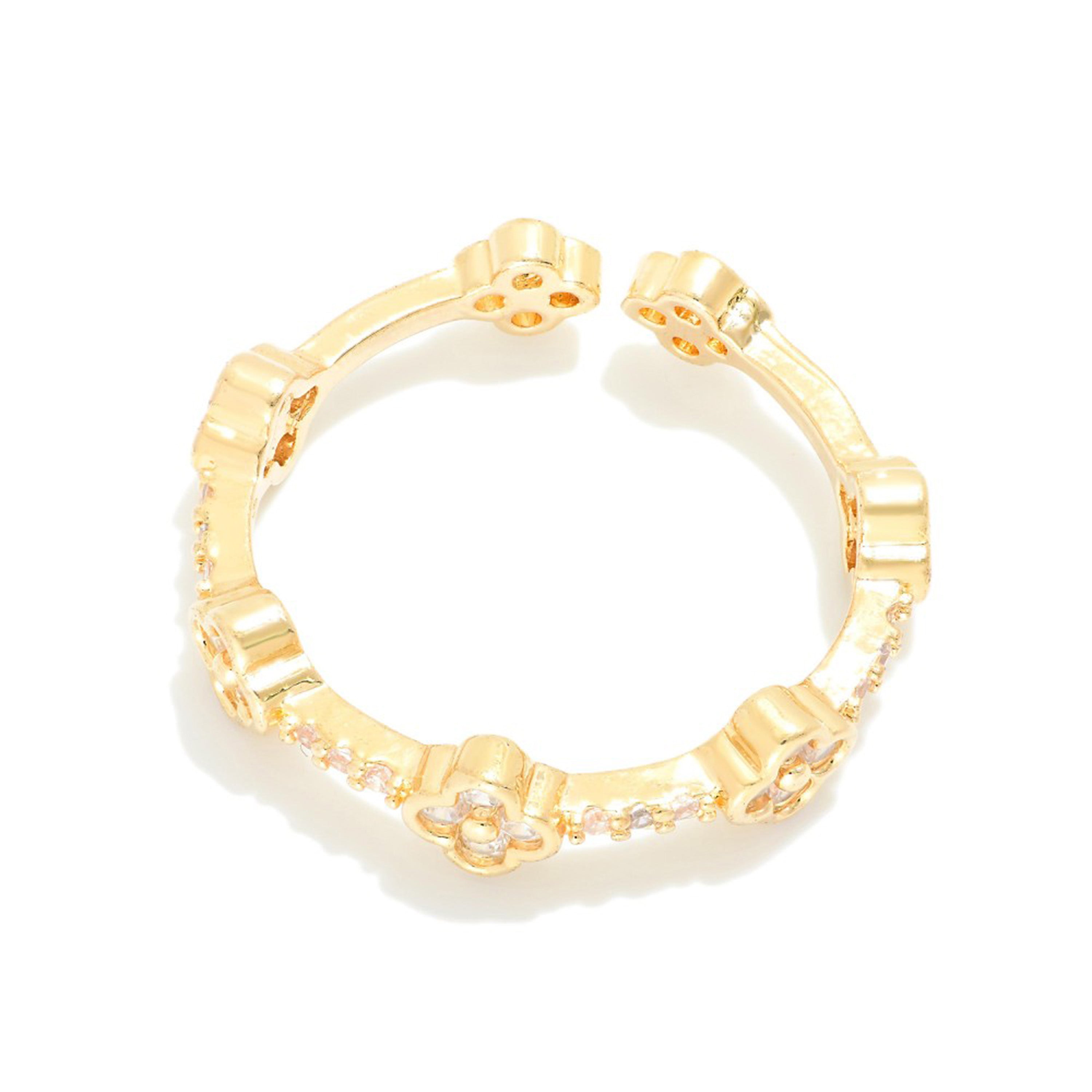 Metal Tone Clovers Rhinestone Ring